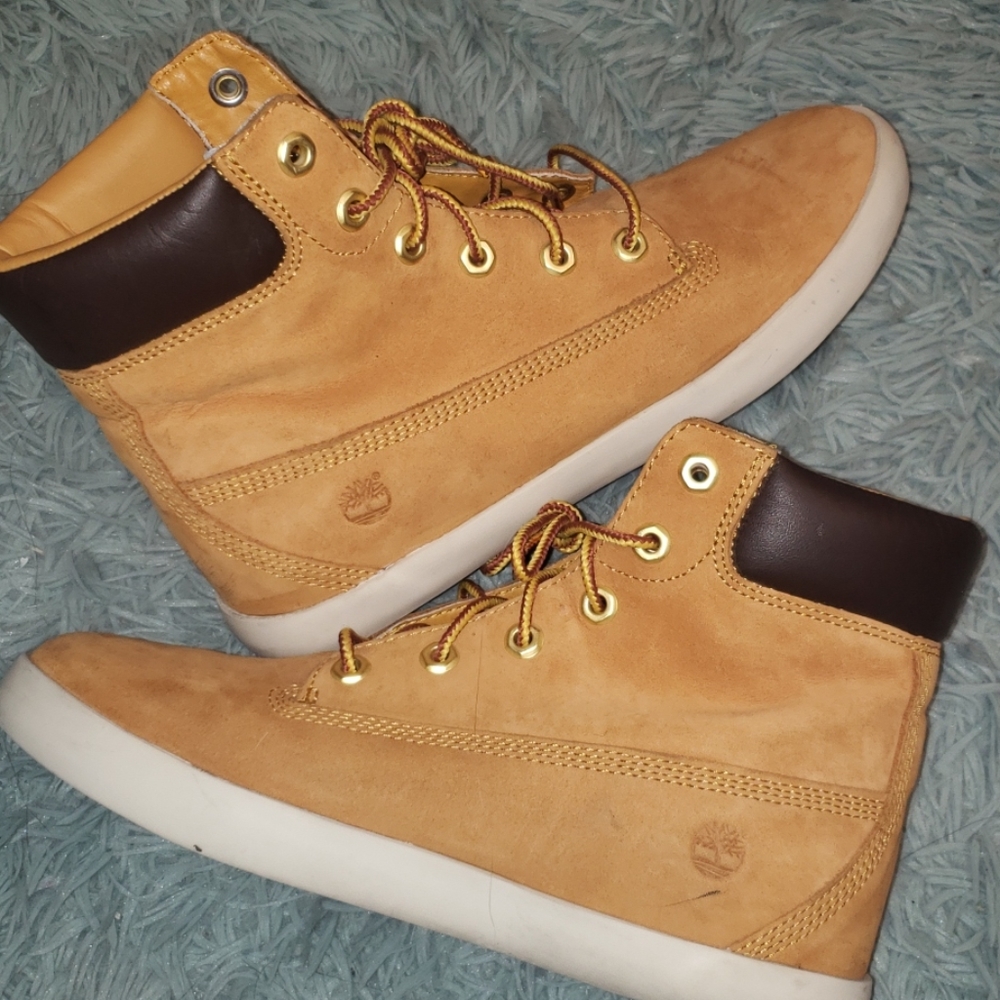 Timberland - Picture 2 of 6